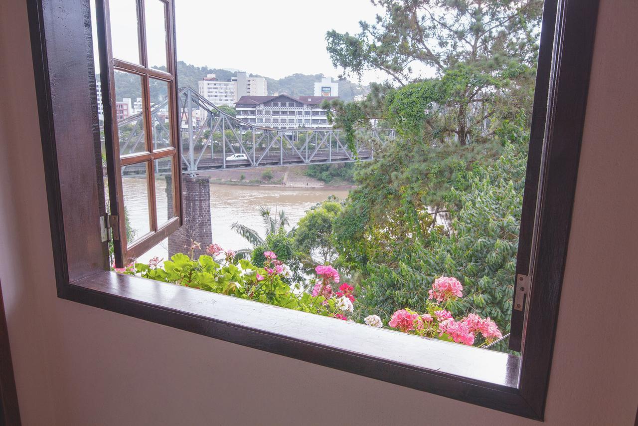 Hotel Blumenhof บลูเมเนา ภายนอก รูปภาพ